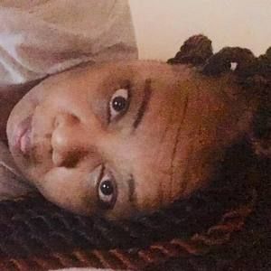 Meet your Posher, Dee